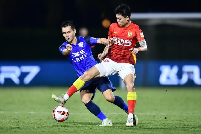 开云网站-【中超】杨立瑜两球蒿俊闵两助 广州队3比3沧州雄狮