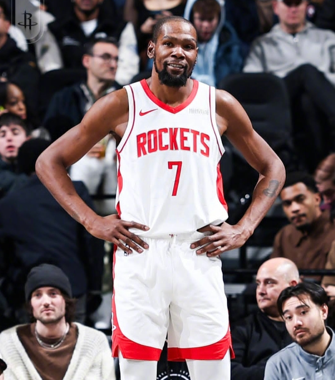 开云线上入口-恩比德三双马克西36+10，杜兰特空砍36分+干扰绝杀，76人力克火箭